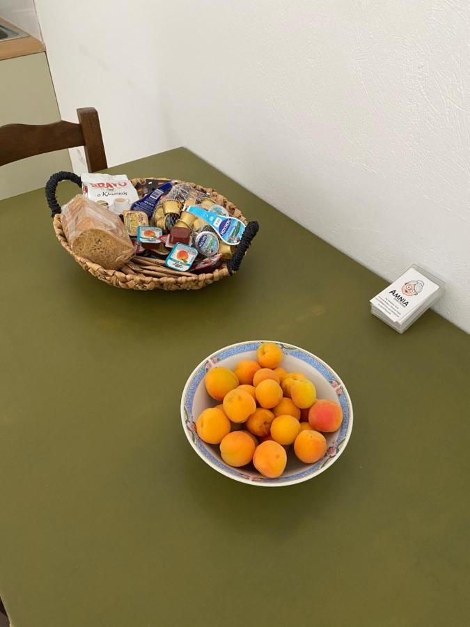 Amnia Lejlighed Agios Romanos Eksteriør billede